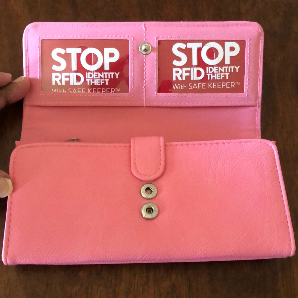 Mundi File Master Pink RFID Wallet - Picture 3 of 8